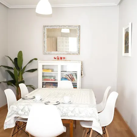 Ezcurdia Lägenhet *